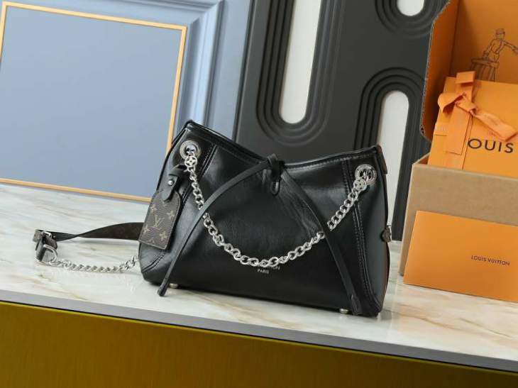 Picture of Louis Vuitton Handbags _SKUfw207739096fw